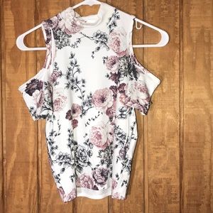 ❤️Floral top Gaze USA